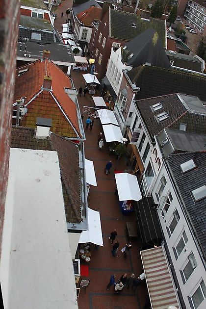 Koud en super gezellig in de Torenstraat te Winschoten - RTV GO! Omroep Gemeente Oldambt