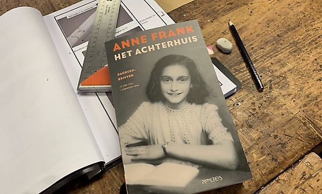 Leerlingen PrO Dollard college lezen Anne Frank - RTV GO! Omroep Gemeente Oldambt