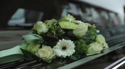 Funeralis helpt kleine uitvaartverenigingen - RTV GO! Omroep Gemeente Oldambt