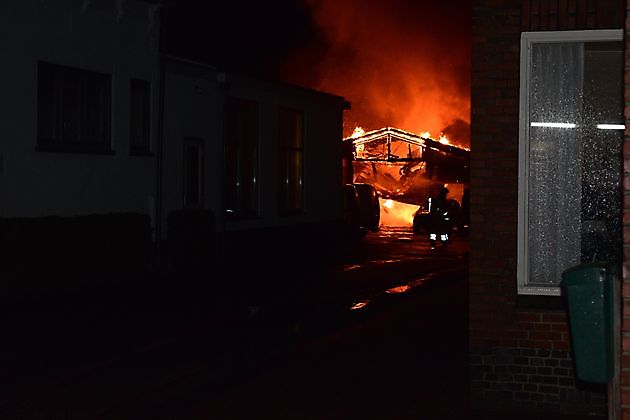 Uitslaande brand in Blijham - RTV GO! Omroep Gemeente Oldambt