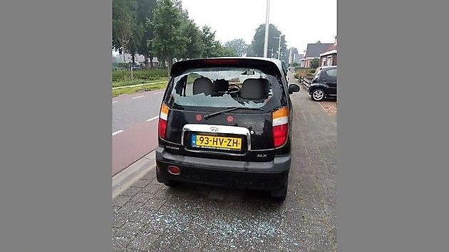 Vandalen vernielen auto’s in Ter Apel - RTV GO! Omroep Gemeente Oldambt