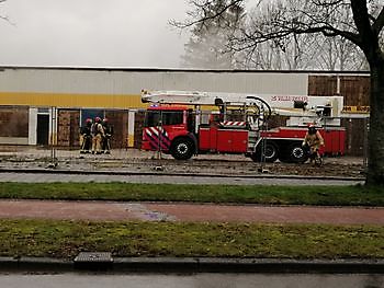 Brand in voormalige beddenzaak Winschoten - RTV GO! Omroep Gemeente Oldambt