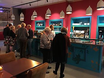 Het nieuwe Theatercafé in De Klinker is geopend - RTV GO! Omroep Gemeente Oldambt